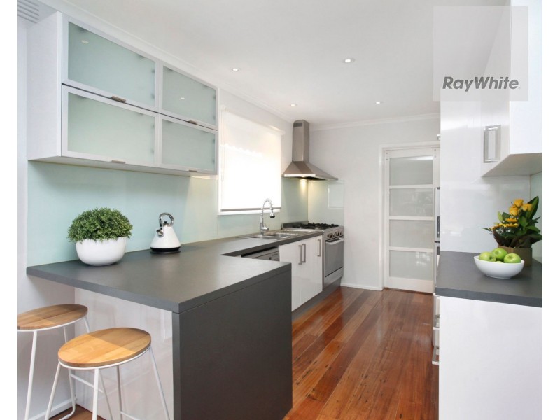 6 Chesney Court, Gladstone Park VIC 3043