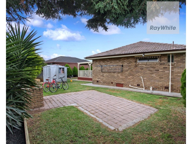 6 Chesney Court, Gladstone Park VIC 3043