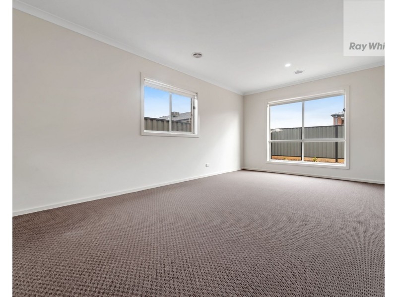 3 Fitzpatrick Circuit, Kalkallo VIC 3064