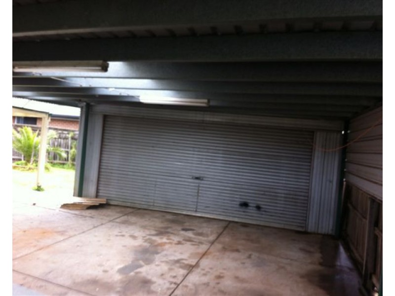 18 Manningtree Parade, Craigieburn VIC 3064