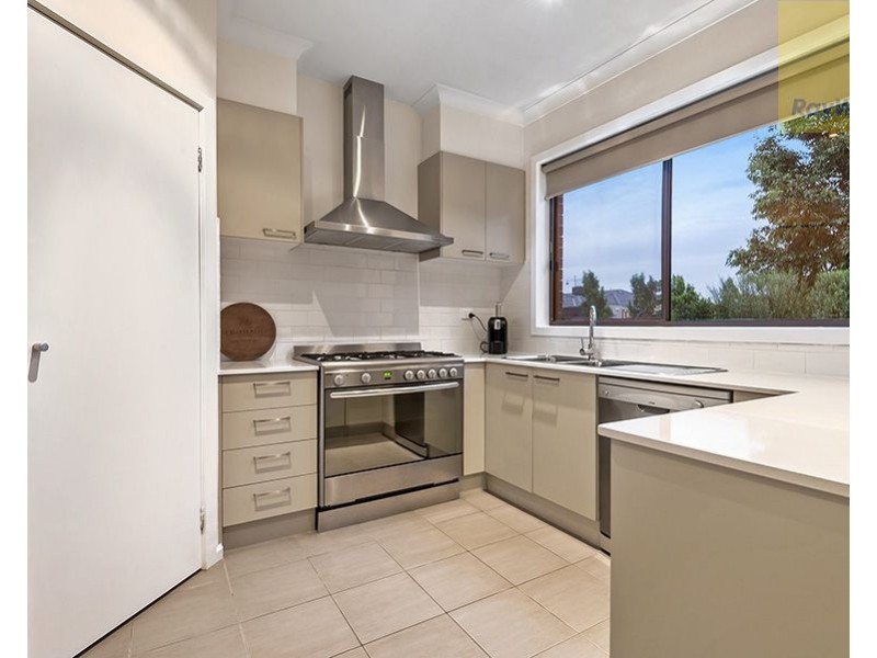 32 The Garlands, Craigieburn VIC 3064