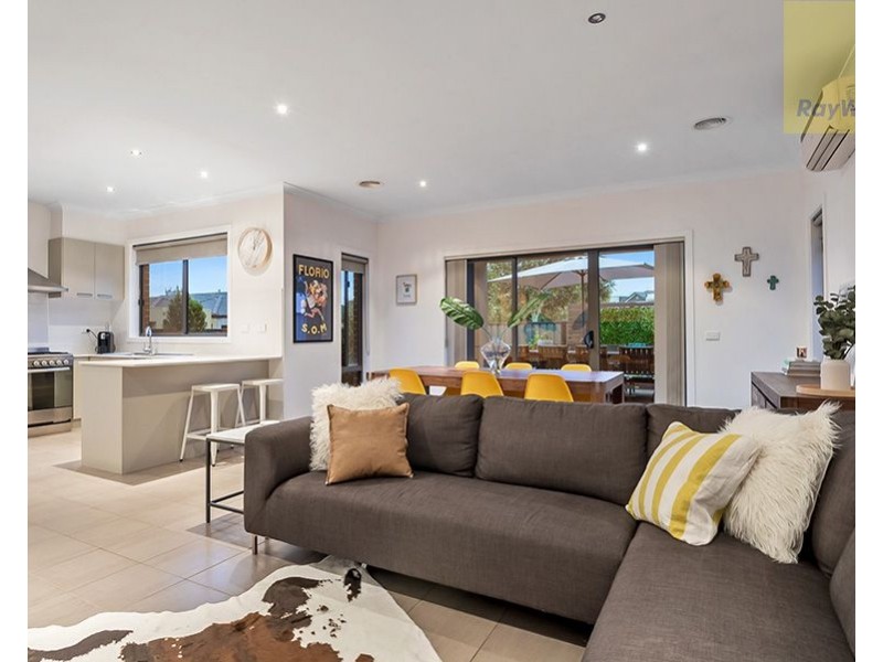 32 The Garlands, Craigieburn VIC 3064