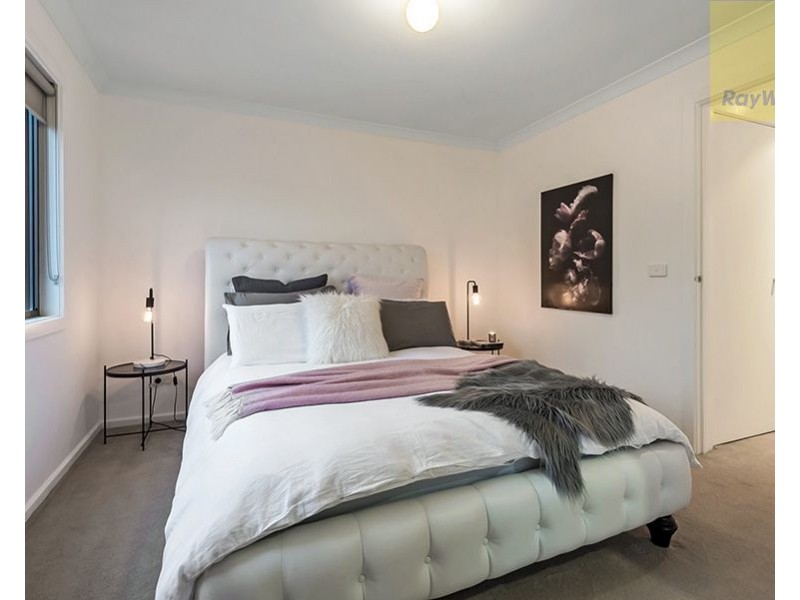 32 The Garlands, Craigieburn VIC 3064