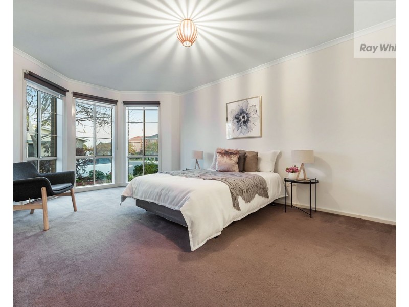 9 Hurlingham Way, Craigieburn VIC 3064