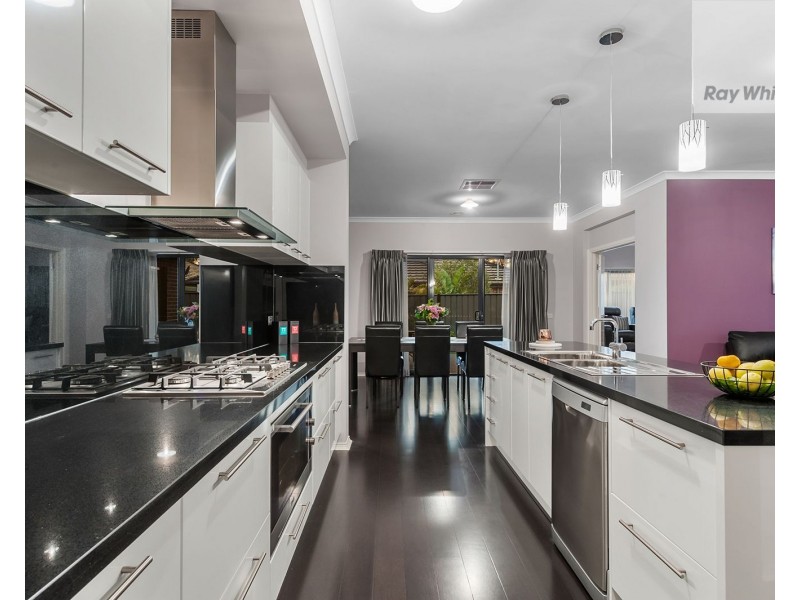 29 Conservation Drive, Craigieburn VIC 3064