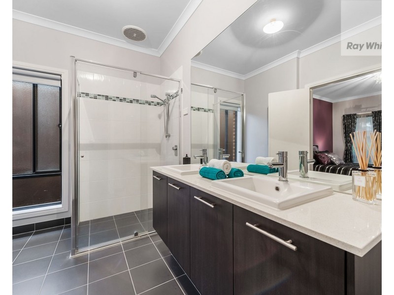 29 Conservation Drive, Craigieburn VIC 3064