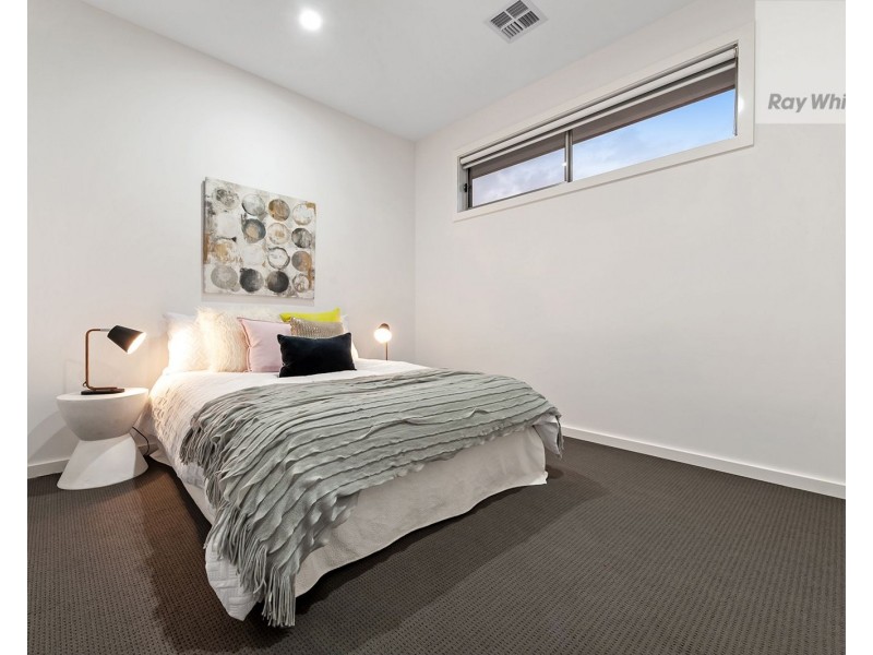 5 Freshwater Drive, Craigieburn VIC 3064