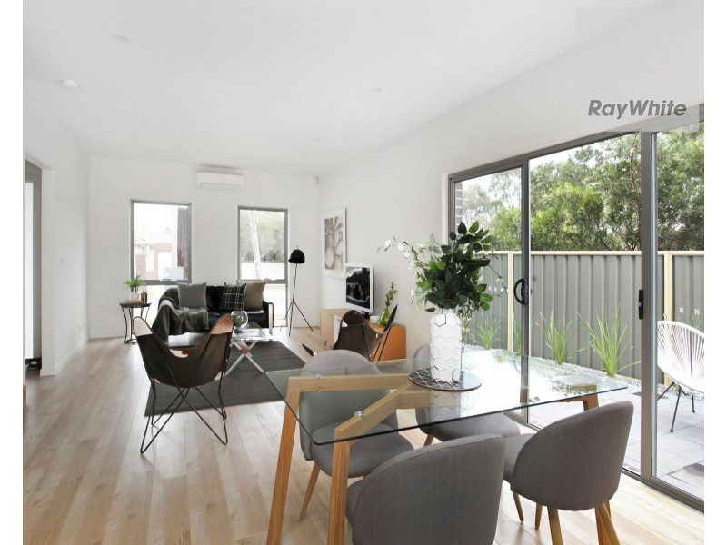 1/8 Warwick Place, Tullamarine VIC 3043