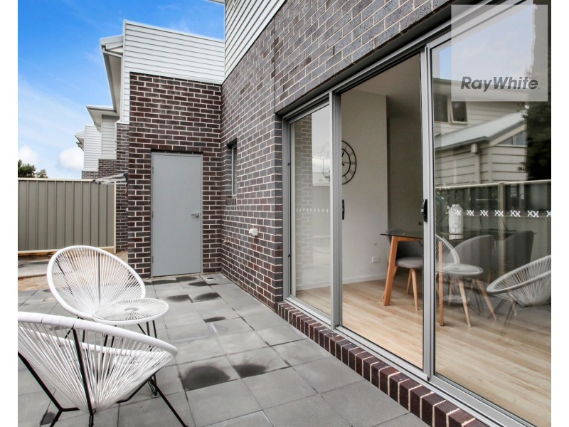 1/8 Warwick Place, Tullamarine VIC 3043