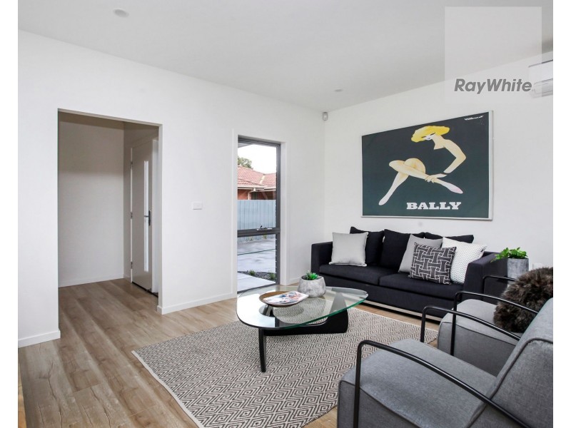 2/8 Warwick Place, Tullamarine VIC 3043