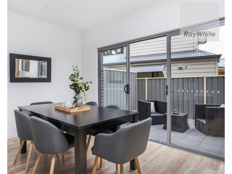 2/8 Warwick Place, Tullamarine VIC 3043