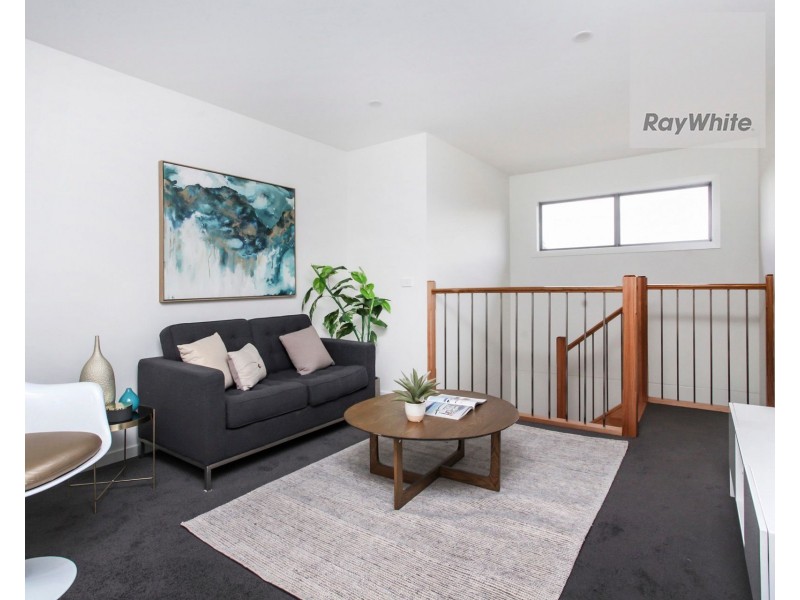 2/8 Warwick Place, Tullamarine VIC 3043