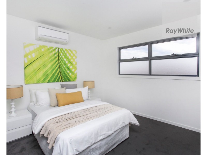 2/8 Warwick Place, Tullamarine VIC 3043