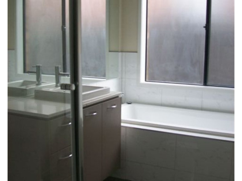 23 Middlesborough Drive, Craigieburn VIC 3064