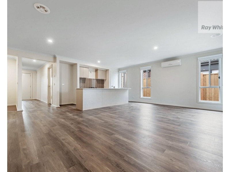 7 Canning Drive, Mickleham VIC 3064