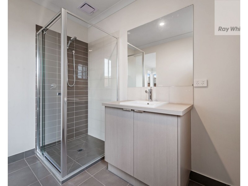 7 Canning Drive, Mickleham VIC 3064