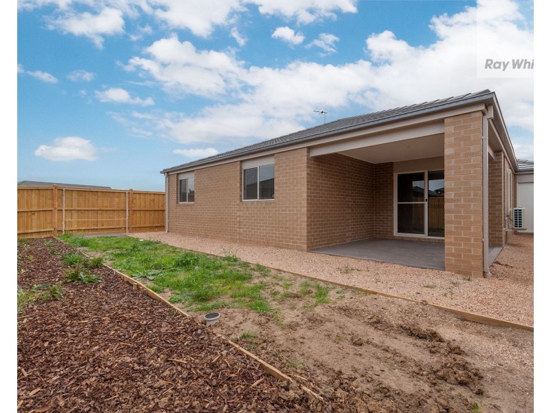 7 Canning Drive, Mickleham VIC 3064