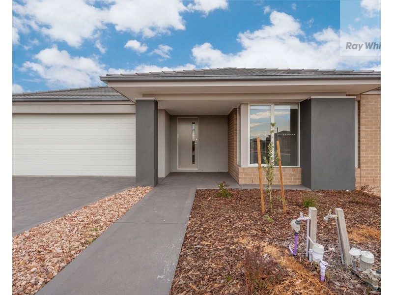 7 Canning Drive, Mickleham VIC 3064