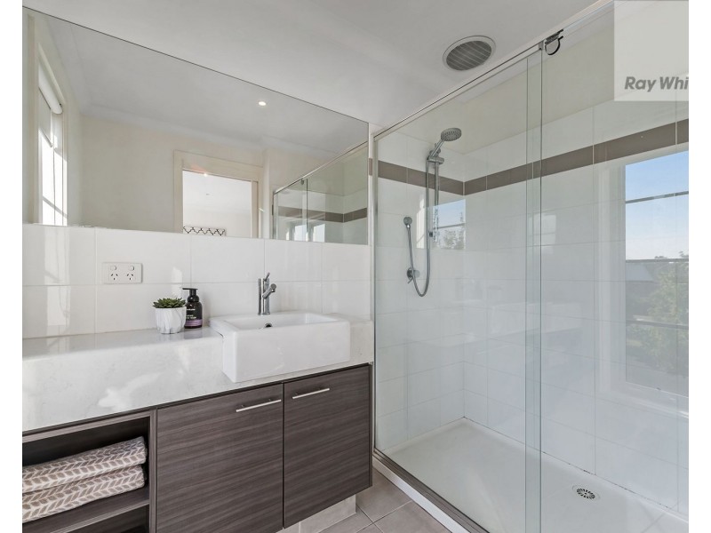 16/8 Moresby Court, Craigieburn VIC 3064