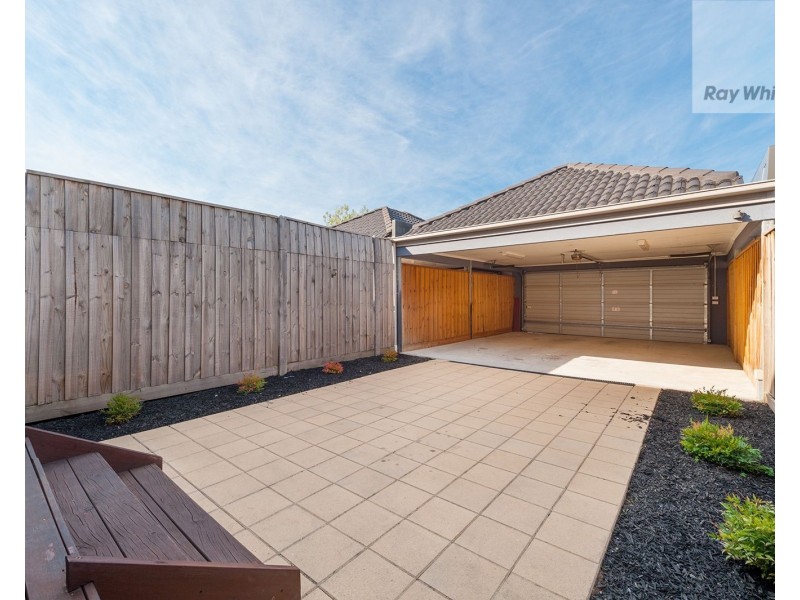 16/8 Moresby Court, Craigieburn VIC 3064