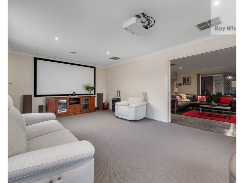 9 Serendip Crescent, Greenvale VIC 3059