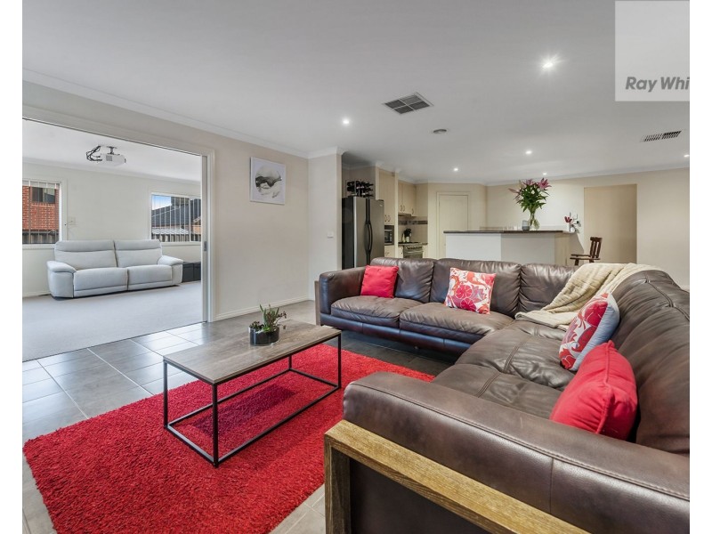9 Serendip Crescent, Greenvale VIC 3059