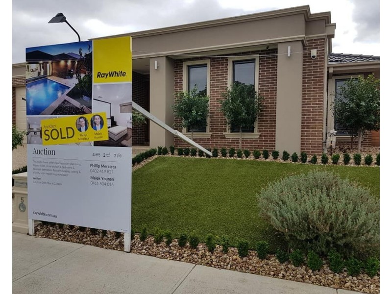 5 Mantua Drive, Greenvale VIC 3059