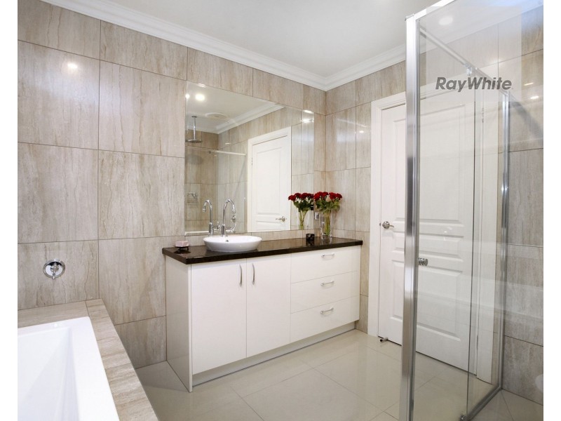 5 Mantua Drive, Greenvale VIC 3059