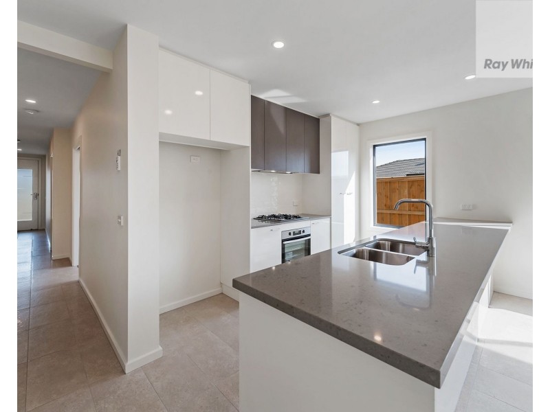 14 Mietta Terrace, Greenvale VIC 3059