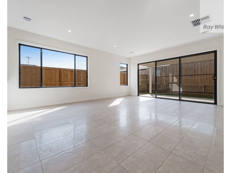 14 Mietta Terrace, Greenvale VIC 3059