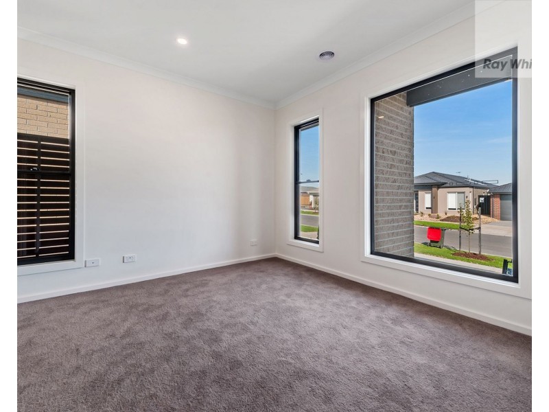 14 Mietta Terrace, Greenvale VIC 3059