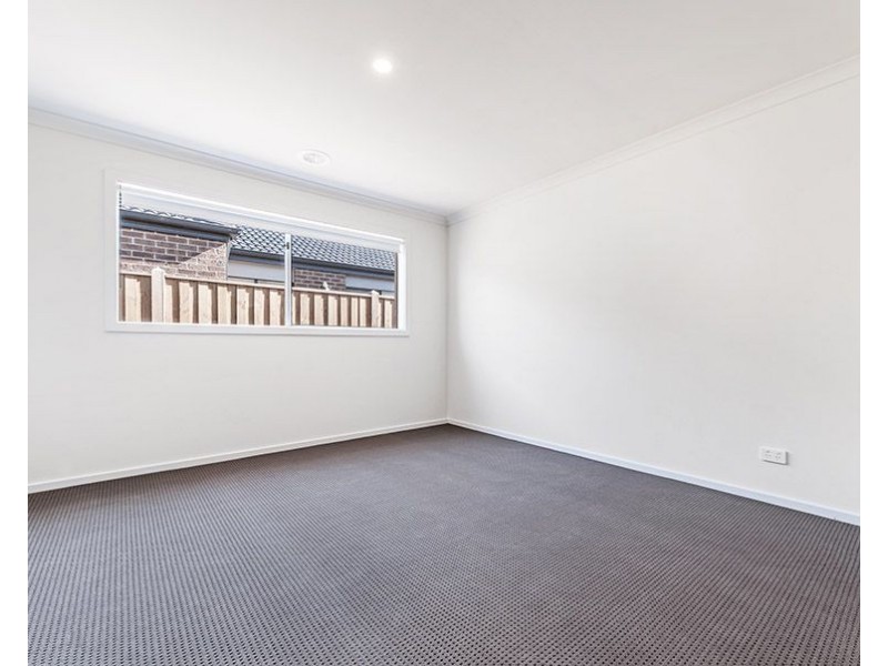 21 Stettler Boulevard, Mickleham VIC 3064