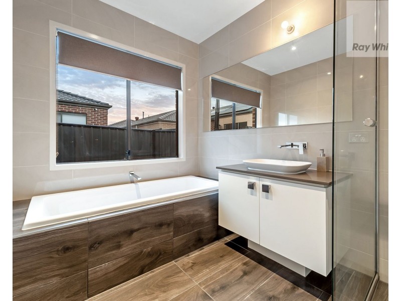 20 Baronial Way, Craigieburn VIC 3064