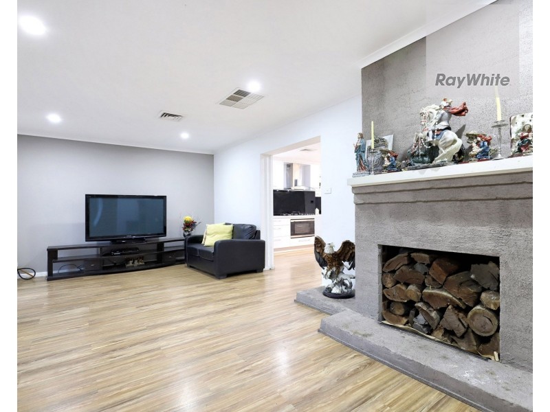 15 Lancaster Court, Greenvale VIC 3059