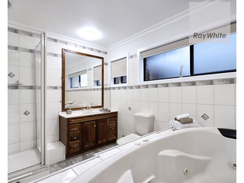 15 Lancaster Court, Greenvale VIC 3059