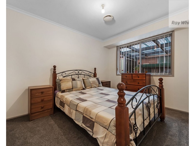 2 Yatton Place, Craigieburn VIC 3064