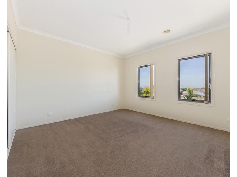 70 Hamilton Hume Parade, Craigieburn VIC 3064
