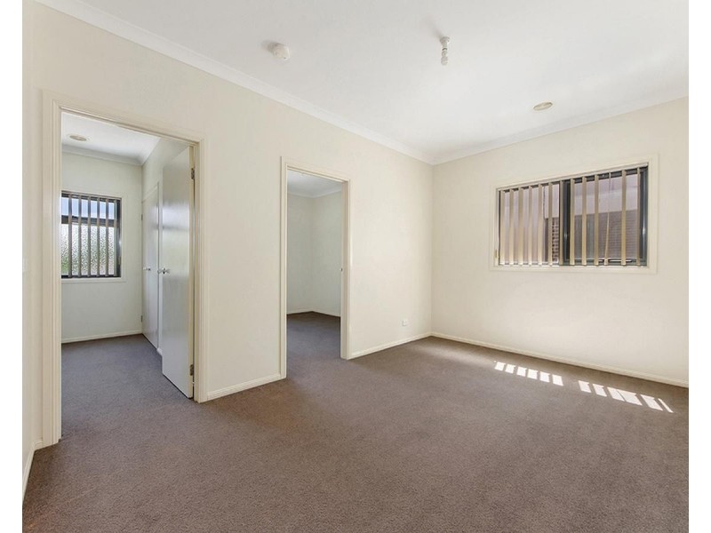 70 Hamilton Hume Parade, Craigieburn VIC 3064