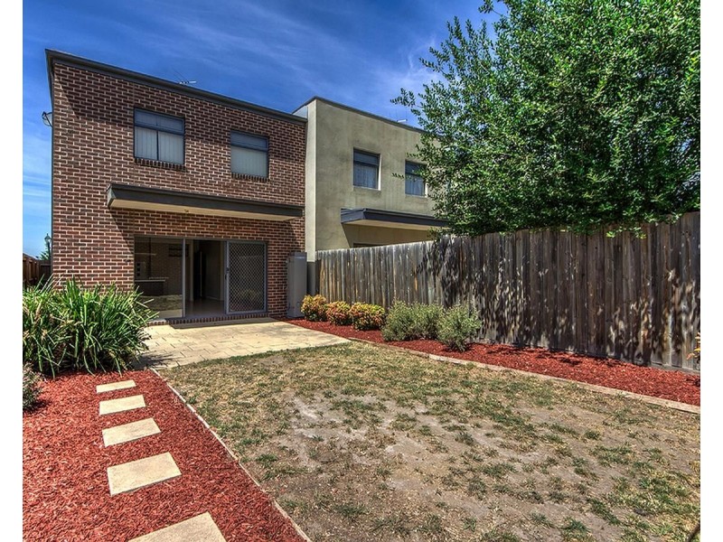 70 Hamilton Hume Parade, Craigieburn VIC 3064