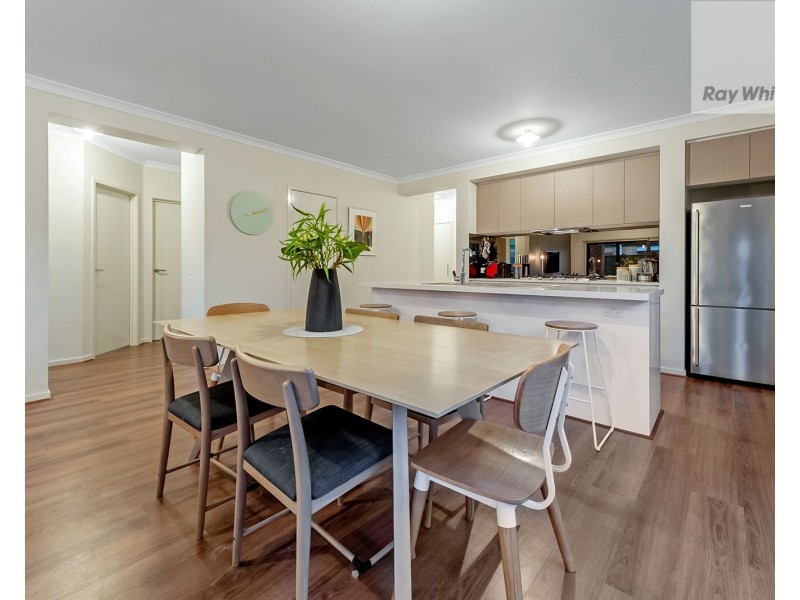 4 Mountleigh Circuit, Craigieburn VIC 3064