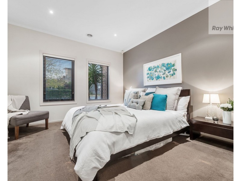 5 Osprey Place, Craigieburn VIC 3064