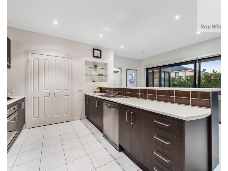 5 Osprey Place, Craigieburn VIC 3064