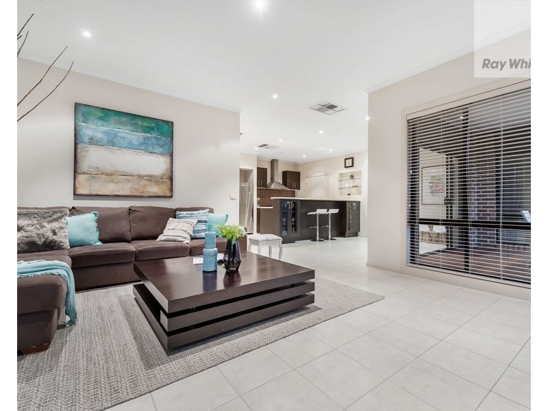 5 Osprey Place, Craigieburn VIC 3064