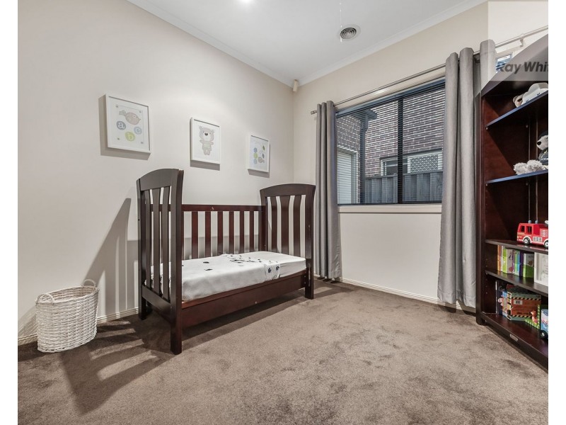 5 Osprey Place, Craigieburn VIC 3064
