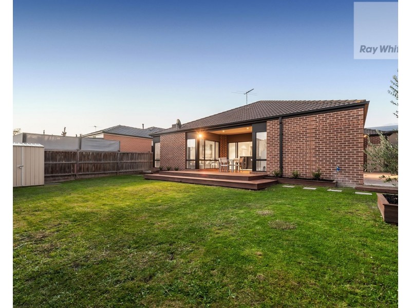 5 Osprey Place, Craigieburn VIC 3064
