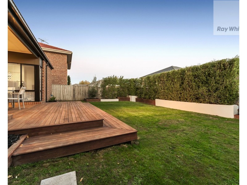 5 Osprey Place, Craigieburn VIC 3064