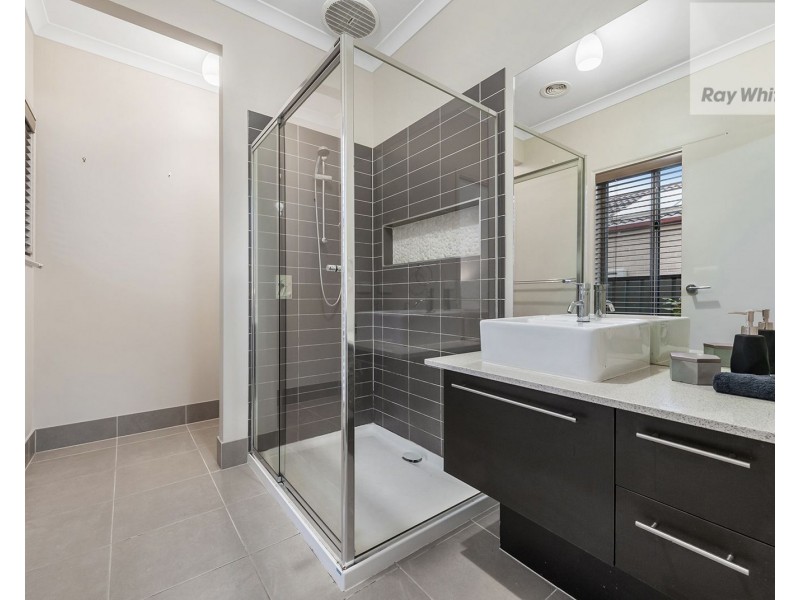 3 Bottlebrush Road, Craigieburn VIC 3064