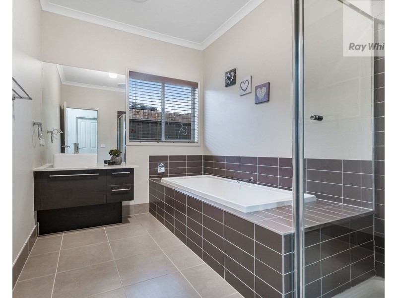 3 Bottlebrush Road, Craigieburn VIC 3064