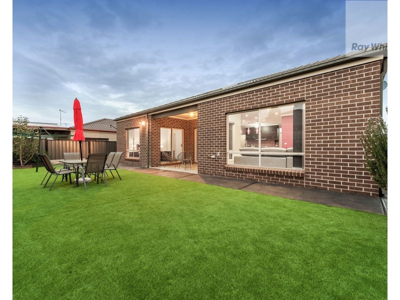 3 Bottlebrush Road, Craigieburn VIC 3064