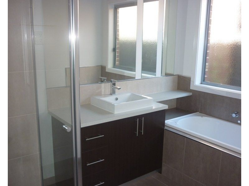 9 Kelway Street, Craigieburn VIC 3064